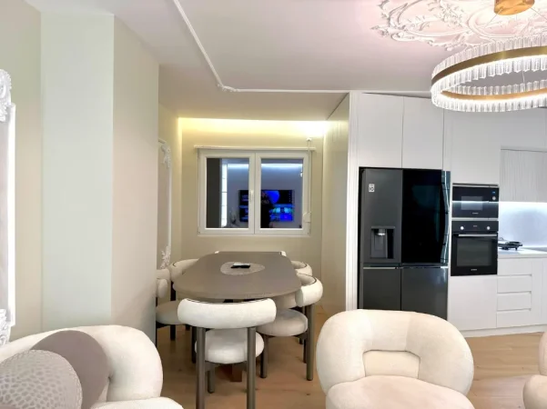 Tirane, shitet apartament 2+1 , 125 m² 410.000 € (Rruga e bogdaneve)