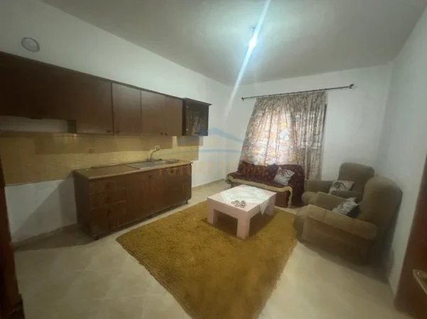 Tirane, jepet me qera apartament 2+1 Kati 1, 120 m² 420 € (Allias)