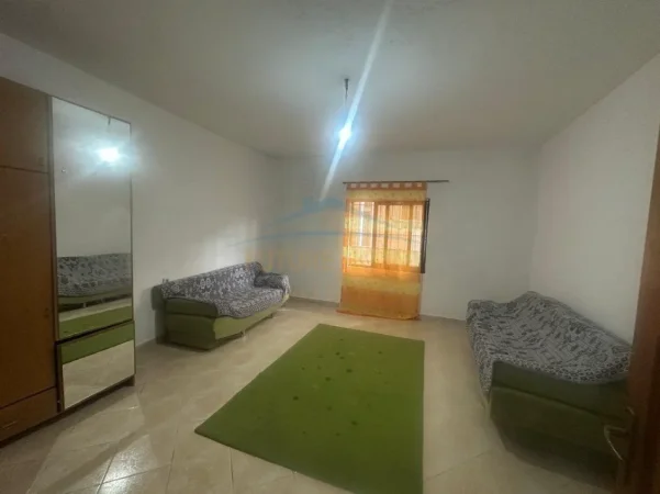 Tirane, jepet me qera apartament 2+1 Kati 1, 120 m² 420 € (Allias)