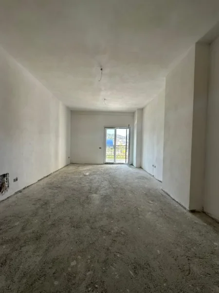 Tirane, shitet apartament 2+1 Kati 2, 124 m² 198.700 € (Porta Tirana e Re)