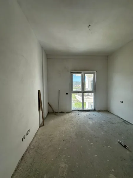 Tirane, shitet apartament 2+1 Kati 2, 124 m² 198.700 € (Porta Tirana e Re)