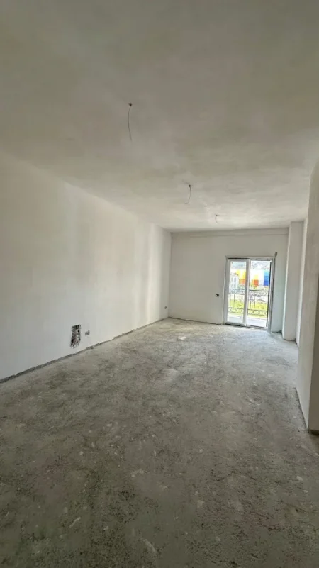 Tirane, shitet apartament 2+1 Kati 2, 124 m² 198.700 € (PORTA E RE)