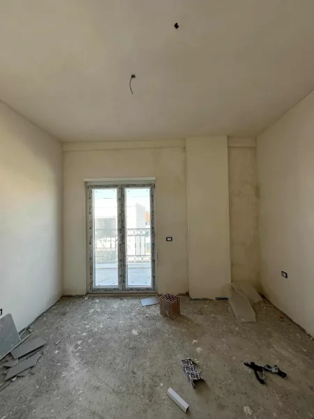 Tirane, shitet apartament 1+1+Aneks Kati 2, 76 m² 122.500 € (Porta Tirana e Re)