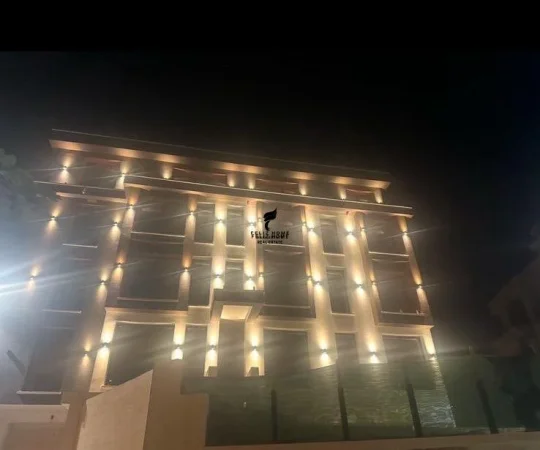 Tirane, jepet me qera hotel , 810 m² 8.500 € (KODRA E DIELLIT)