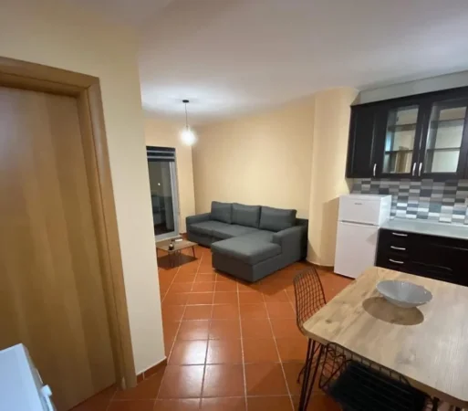Tirane, jepet me qera apartament 1+1 Kati 9, 56 m² 590 € (Bulevardi Bajram Curri)