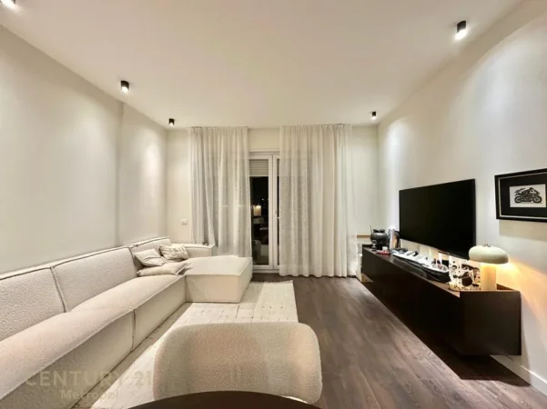 Tirane, shitet apartament 1+1 Kati 7, 67 m² 167.000 € (Vilat Gjermane)