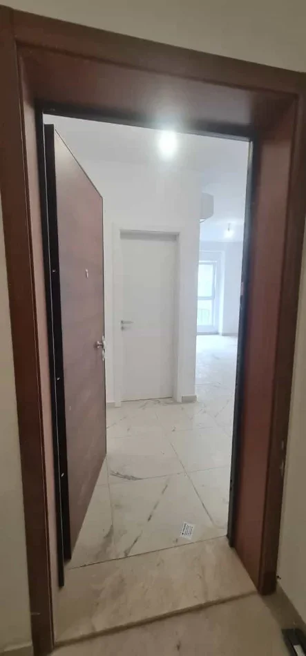 Tirane, jepet me qera zyre Kati 2, 79 m² 470 € (Rruga Dritan Hoxha)
