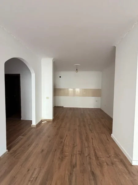 Tirane, shitet apartament 2+1 Kati 3, 90 m² 145.000 € (KOMPLEKSI FRATARI)
