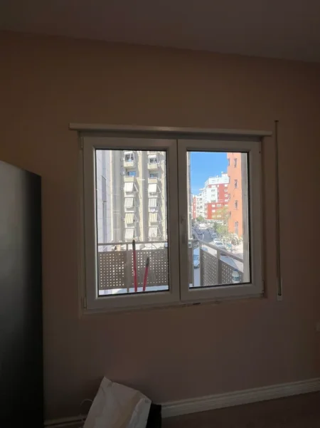 Tirane, jepet me qera apartament 2+1+Aneks+Ballkon Kati 2, 115 m² 1.500 € 