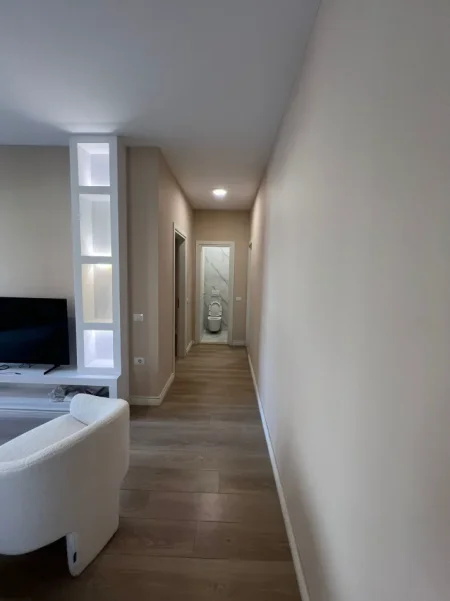 Tirane, jepet me qera apartament 2+1+Aneks+Ballkon Kati 2, 115 m² 1.500 € 