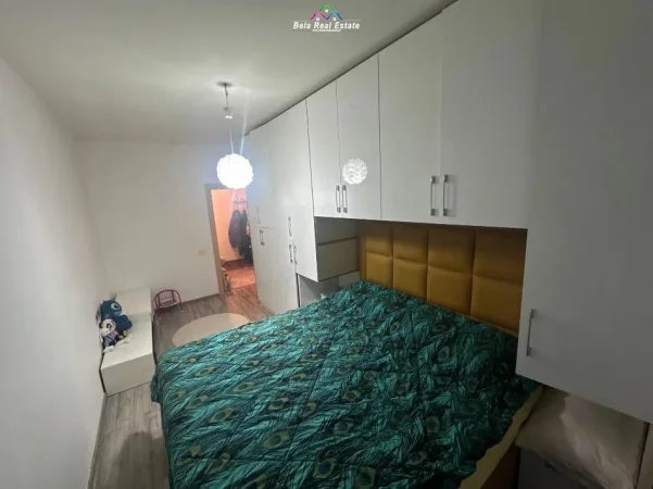 Tirane, jepet me qera apartament 1+1 Kati 8, 68 m² 470 € (Rruga Sokrat Miho)