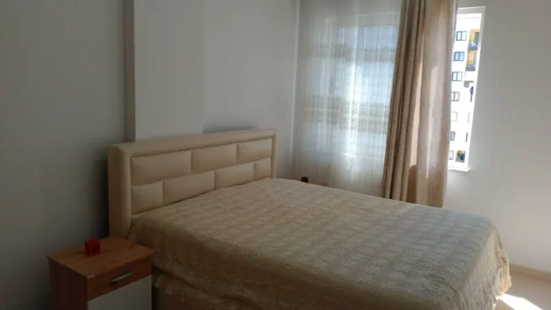 Tirane, jepet me qera apartament 1+1+Ballkon Kati 8, 70 m² 450 €