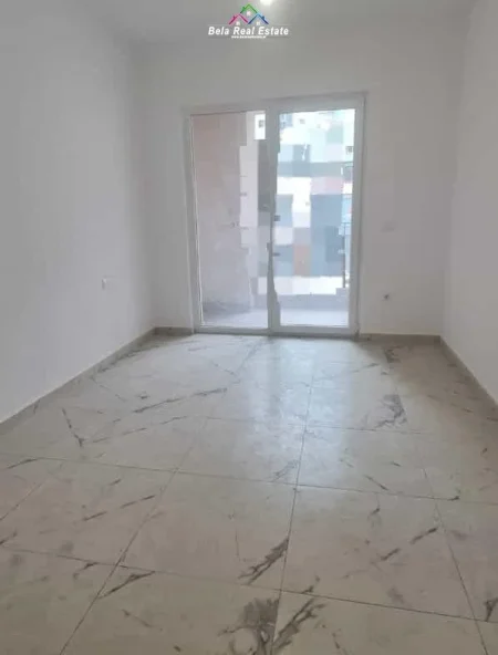 Tirane, jepet me qera zyre Kati 2, 79 m² 520 € (dritan hoxha)