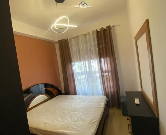 Tirane, jepet me qera apartament 1+1 Kati 1, 70 m² 400 € (ali demi)