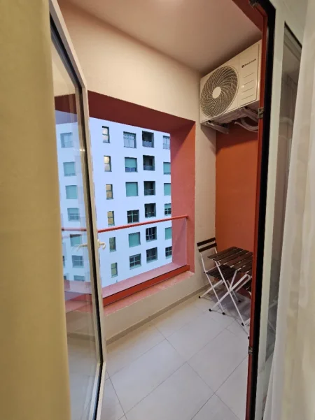 Tirane, jepet me qera apartament 1+1+Ballkon Kati 5, 50 m² 450 € (Kompleksi Mangalem 21, Rezidenca Kadiu)