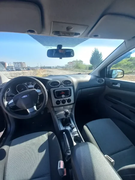 Tirane, shes makine Ford Fokus Nafte, manuale Klima 170.000 km 280.000 €
