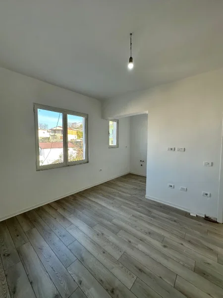 Durres, shitet apartament 2+1 Kati 3, 82.000 €