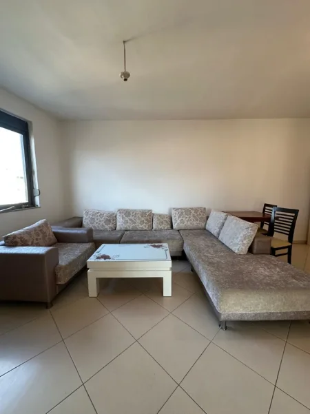 Tirane, jepet me qera apartament 2+1 Kati 7, 76 m² 450 € 