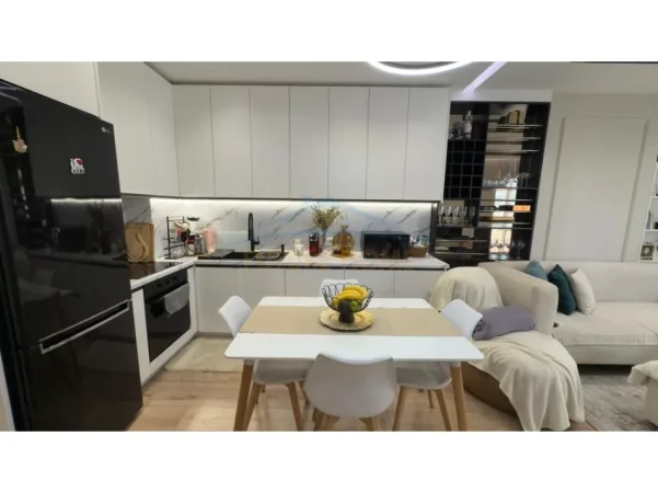 Tirane, shitet apartament Kati 2, 58 m² 135.000 €