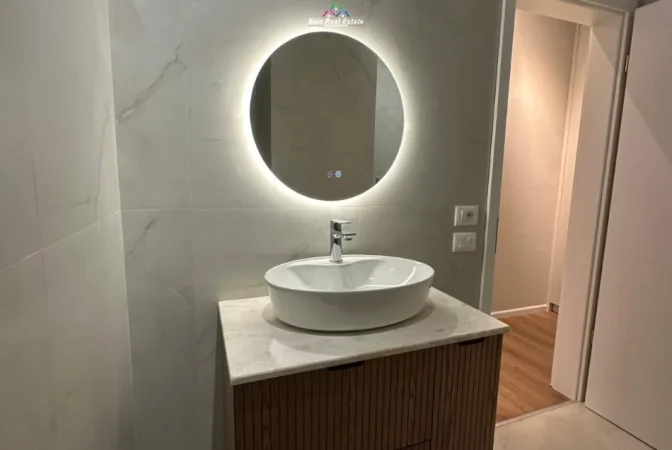 Tirane, shitet apartament 1+1+Ballkon Kati 7, 60 m² (Kompleksi Kadiu)