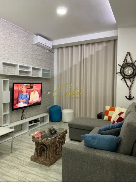 Tirane, jepet me qera apartament 1+1 Kati 2, 60 m² 650 € (KOMUNA E PARISIT)