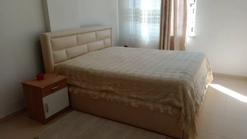 Tirane, jepet me qera apartament 1+1+Ballkon Kati 8, 67 m² 450 € (BuLevardi Migjeni)