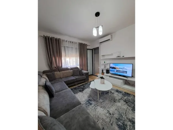 Tirane, shitet apartament 2+1 Kati 1, 85 m² 210.000 € (Apartament 2+1+2+Post Parkimi, Don Bosko)