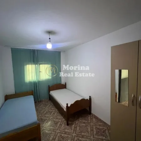 Tirane, jepet me qera shtepi 1+1 Kati 1, 55 m² 200 € (5 Maji)