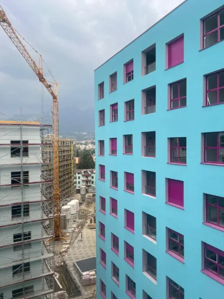 Tirane, shitet apartament 1+1 Kati 7, 49 m² 85.900 € (Ali Demi)