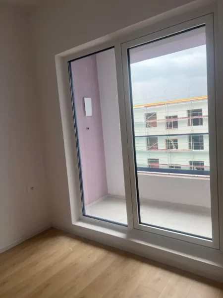 Tirane, shitet apartament 1+1 Kati 7, 49 m² 85.900 € (Ali Demi)