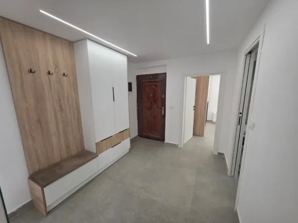Durres, shitet apartament 2+1+Ballkon Kati 3, 80 m² 160.000 € (Rruga Shoqeria Bashkimi)