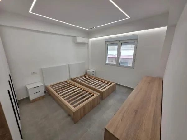 Durres, shitet apartament 2+1+Ballkon Kati 3, 80 m² 160.000 € (Rruga Shoqeria Bashkimi)