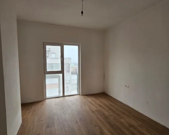 Tirane, shitet apartament 2+1+Ballkon , 95 m² 125.000 € (Tirana Entry Sheshi Shqiponja)