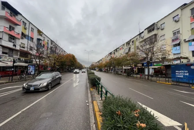 Tirane, shes dyqan Kati 0, 324.000 € (Vasil Shanto)