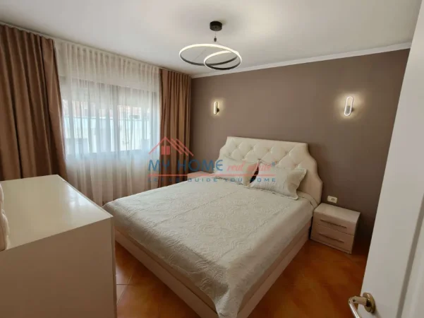 Tirane, shitet apartament 1+1+Ballkon Kati 4, 64 m² 150.000 € (Rruga e Dibres)