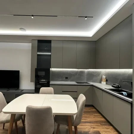 Tirane, jepet me qera apartament 1+1+Ballkon , 98 m² 1.300 € (Lion Park Residence)