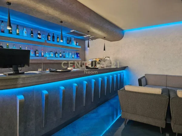 Tirane, jepet me qera ambjent biznesi , 3.200 m² 13.000 € (Sauku i Ri)