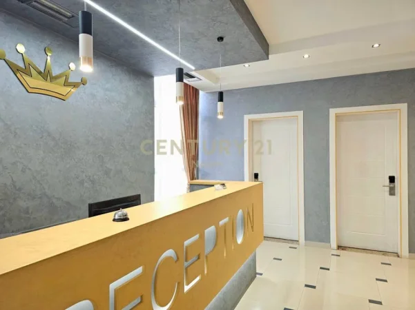 Tirane, jepet me qera ambjent biznesi , 3.200 m² 13.000 € (Sauku i Ri)