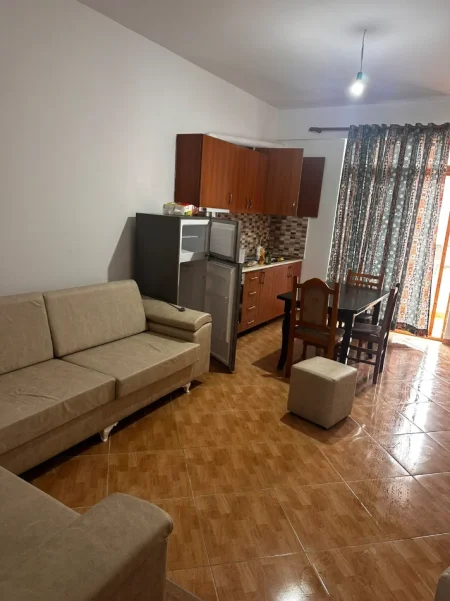 Tirane, jepet me qera apartament 1+1 Kati 4, 60 m² (Mbrapa Nela 5,Astir)