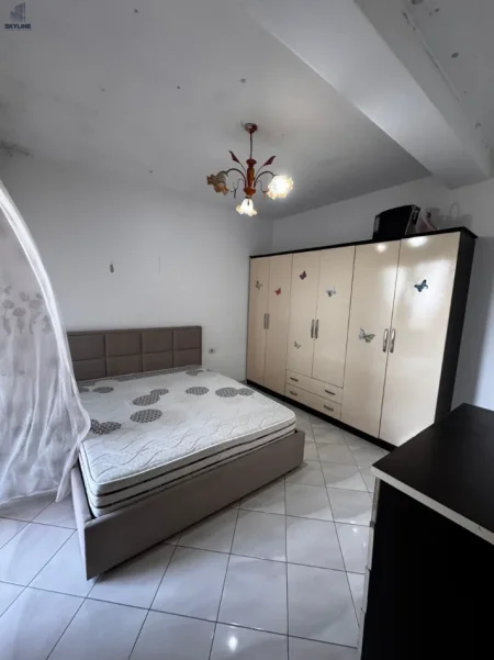 Tirane, jepet me qera apartament 1+1 Kati 8, 65 m² 350 € (Astir)