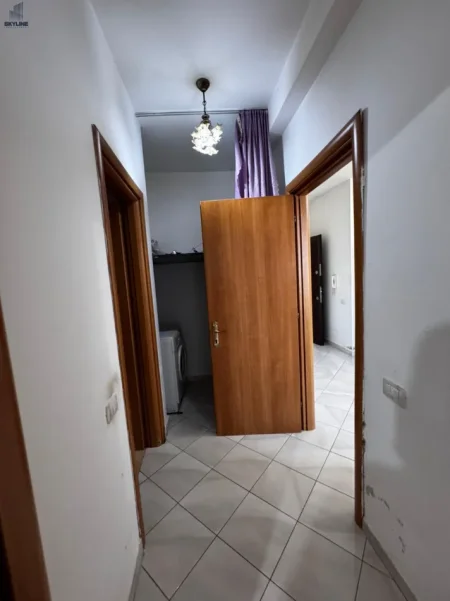 Tirane, jepet me qera apartament 1+1 Kati 8, 65 m² 350 € (Astir)