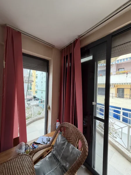 Durres, shitet apartament 1+1+Ballkon Kati 3, 75 m² 70.000 € (Golem)