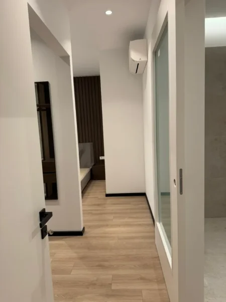 Tirane, jepet me qera apartament 2+1+Ballkon , 140 m² 2.800 € (Lion Park Residence)