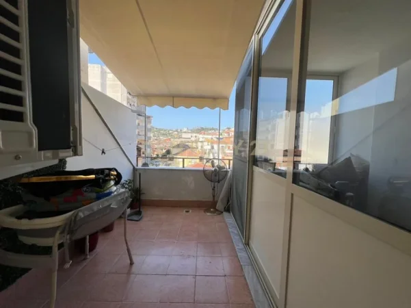 Durres, jepet me qera apartament 1+1 Kati 4, 65 m² 320 €
