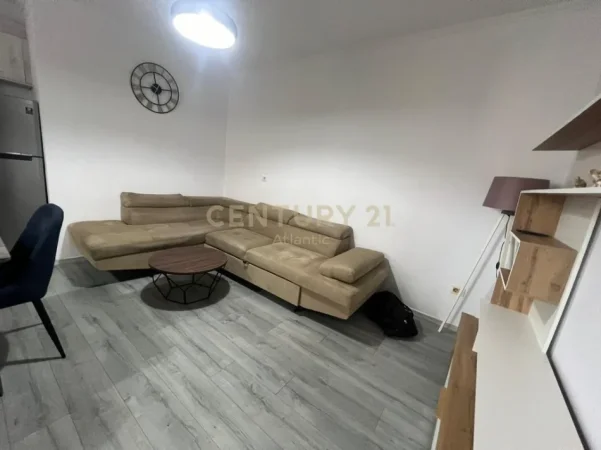 Durres, jepet me qera apartament 1+1 Kati 4, 65 m² 320 €
