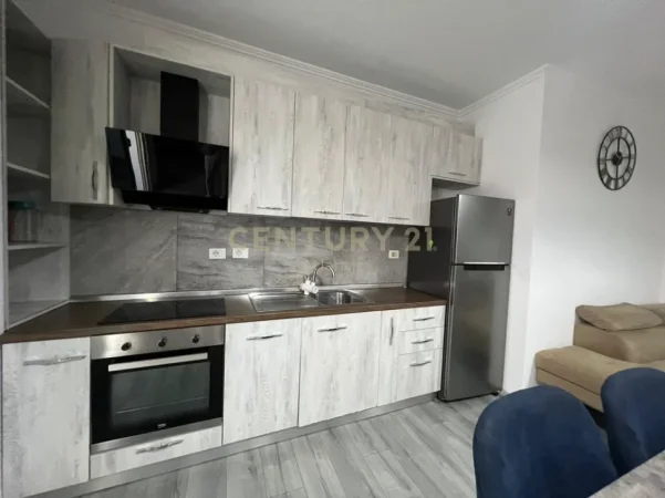Durres, jepet me qera apartament 1+1 Kati 4, 65 m² 320 €