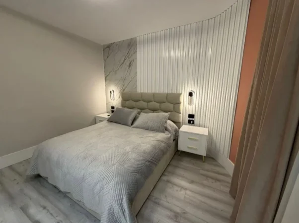 Tirane, jepet me qera apartament 2+1 Kati 6, 140 m² 2.300 € 