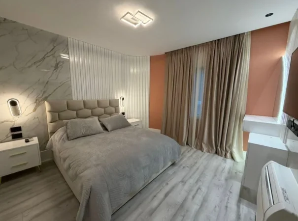 Tirane, jepet me qera apartament 2+1 Kati 6, 140 m² 2.300 € 