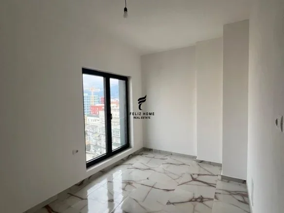 Tirane, jepet me qera zyre Kati 10, 108 m² 1.000 € (RRUGA E BARRIKADAVE)