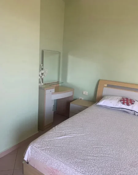 Tirane, jepet me qera apartament 1+1 Kati 5, 62 m² 550 € (RRUGA E DURRESIT)